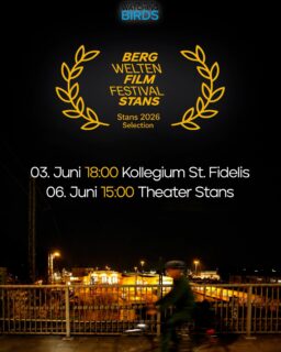Nächster Halt ist das @bergwelten_filmfestival_stans in Stans in der Schweiz, wo WATCHING PEOPLE WATCHING BIRDS zwei mal in der Wettbewerbs-Sektion NATUR UND UMWELT gezeigt wird.
➡️ 03.06. / 18:00 in der Aula des Kollegium St. Fidelis
➡️ 06.06. / 15:00 im @theatergesellschaft Stans
Tickets sind ab sofort erhältlich!
Das Festival ist Filmen gewidmet, welche die Bergregionen, die Kultur und Natur des Alpenraums sowie Unweltthemen abbilden und reflektieren. Wir freuen uns dabei zu sein!
___
The next stop is the BERGWELTEN Film Festival in Stans, Switzerland, where WATCHING PEOPLE WATCHING BIRDS will be screened twice in the „Nature and Environment“ competition section.
➡️ June 3 / 6:00 PM in the auditorium of the Kollegium St. Fidelis
➡️ June 6 / 3:00 PM at Theater Stans
Tickets are now available!
The festival is dedicated to films that depict and reflect on the mountain regions, culture, and nature of the Alpine region, as well as environmental issues. We look forward to taking part!
#loekenfranke #birdwatching #stans #bergwelten #documentary